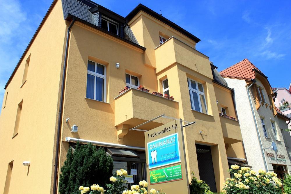 Botschaft Hotel Берлин Екстериор снимка